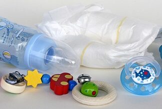 Co ile zmieniać pieluchę osobie starszej?