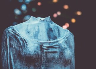 Jaki dźwięk wydaje uszkodzony amortyzator?